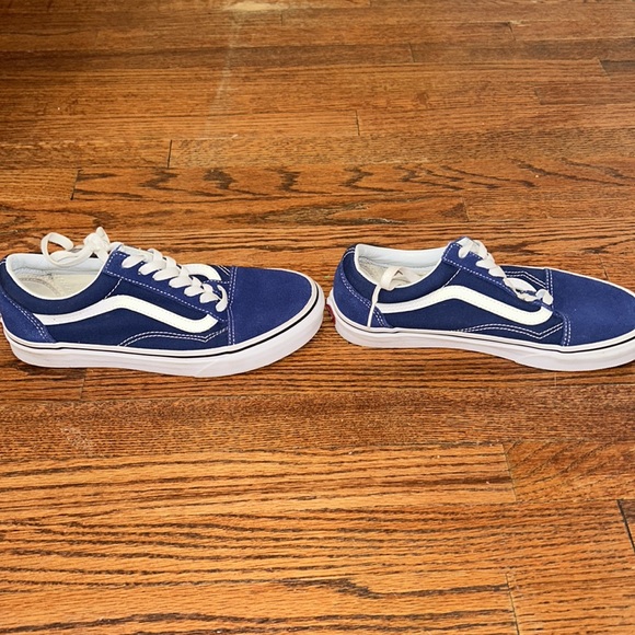 Blue and white vans - Picture 3 of 4